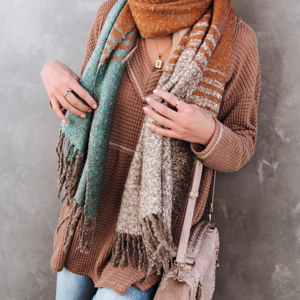 Colorblock tan cozy scarf